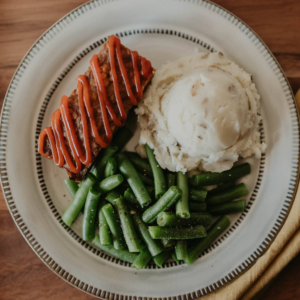 Meatloaf, Mashed Potatoes and Green Beans